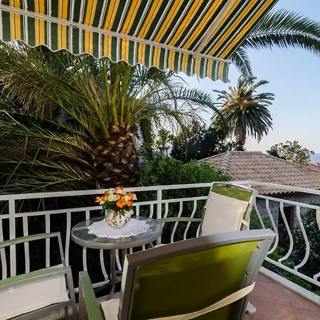Lydia (adults Only) Guest house